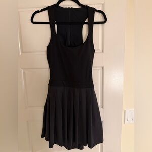 Vuori Black Dress